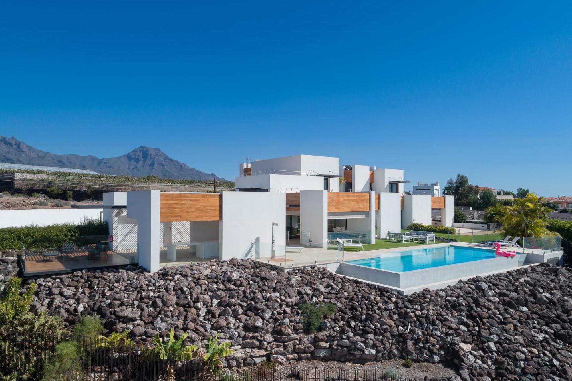 Villa Karat *